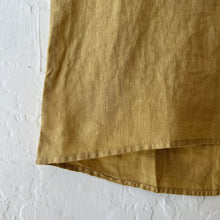 Load image into Gallery viewer, Cut Loose | High Low Linen Tee in Mustard Seed
