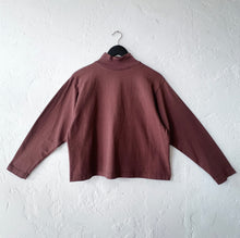 Load image into Gallery viewer, Pacific Cotton | Crop Mock Shirt in Tierra
