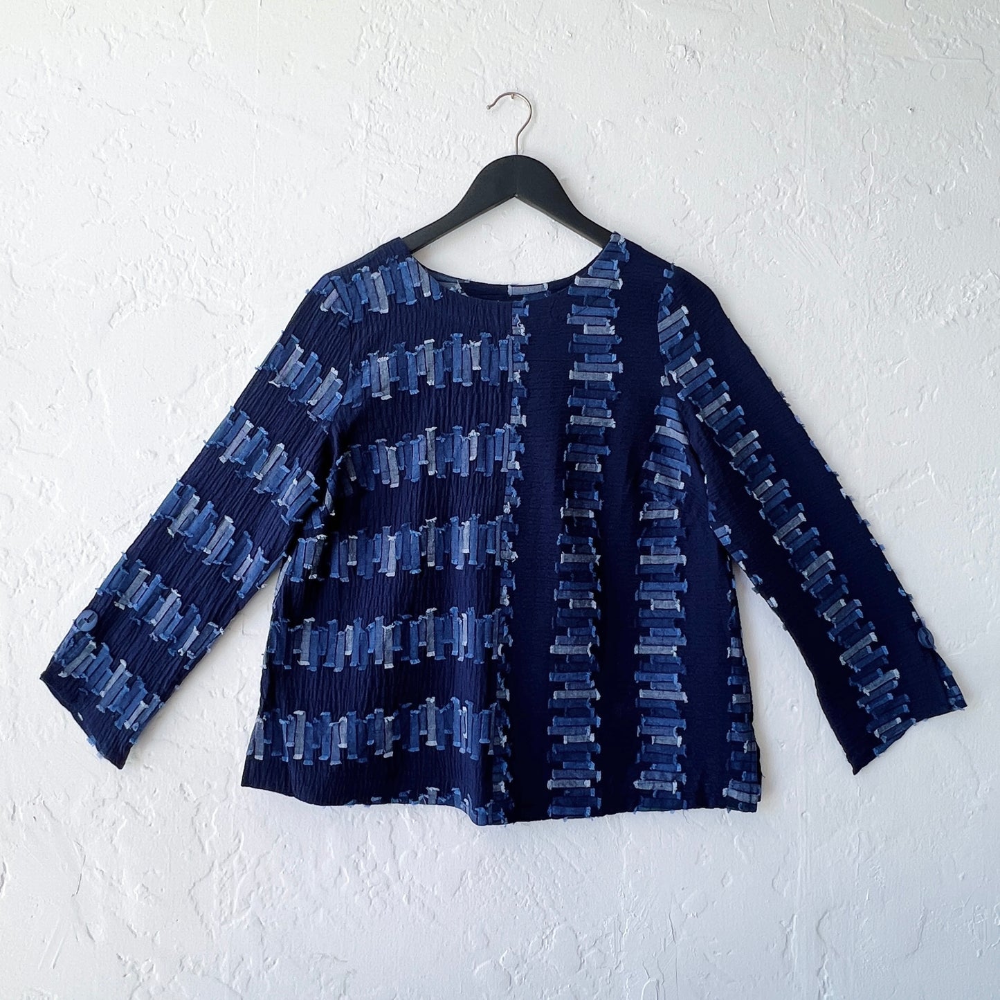 Embroidered Cotton Button Back Pullover in Navy