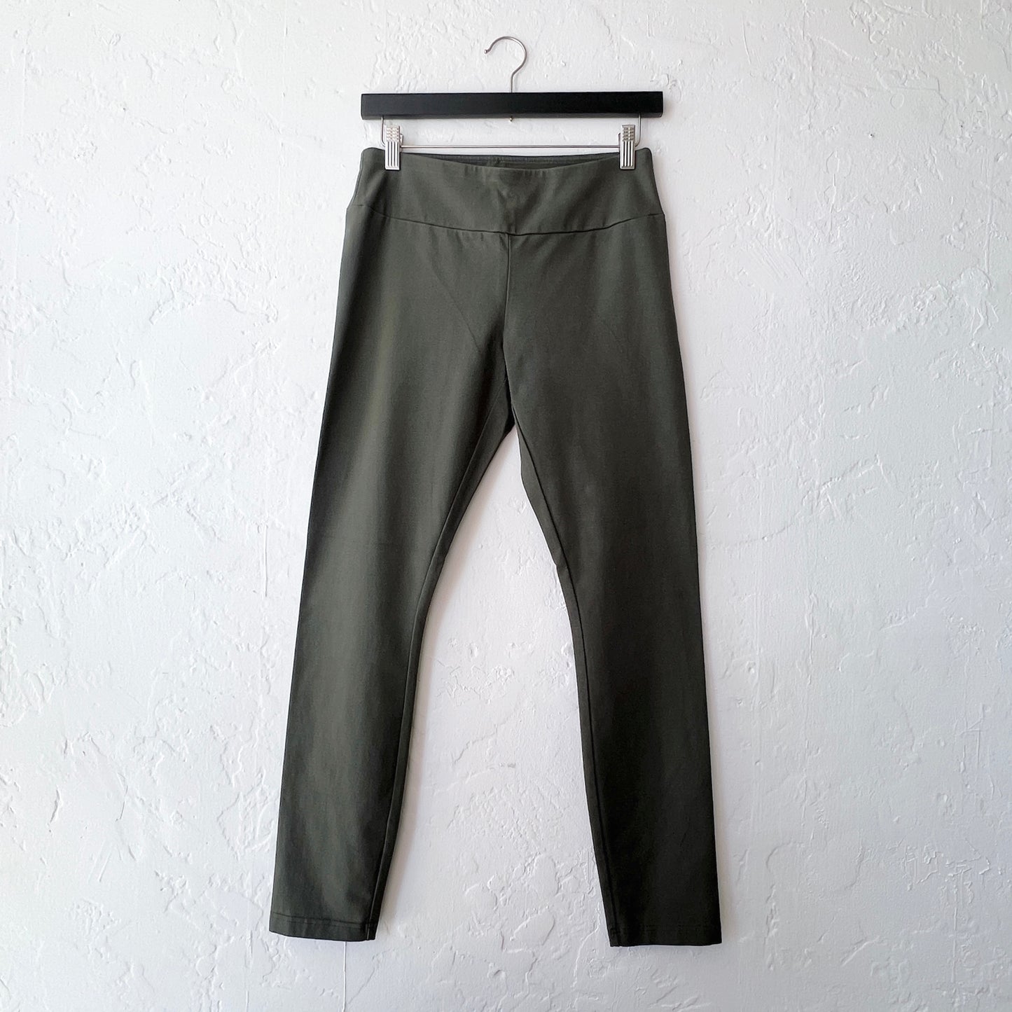Stonewash Cotton Spun Easy Pant in Forest