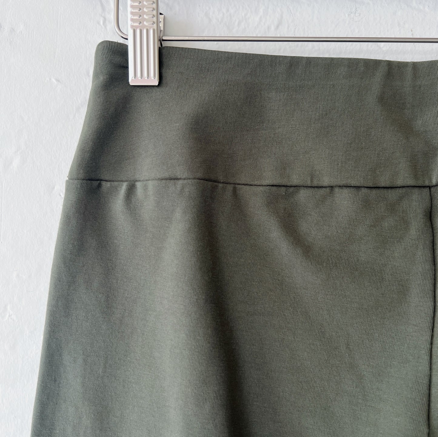 Stonewash Cotton Spun Easy Pant in Forest