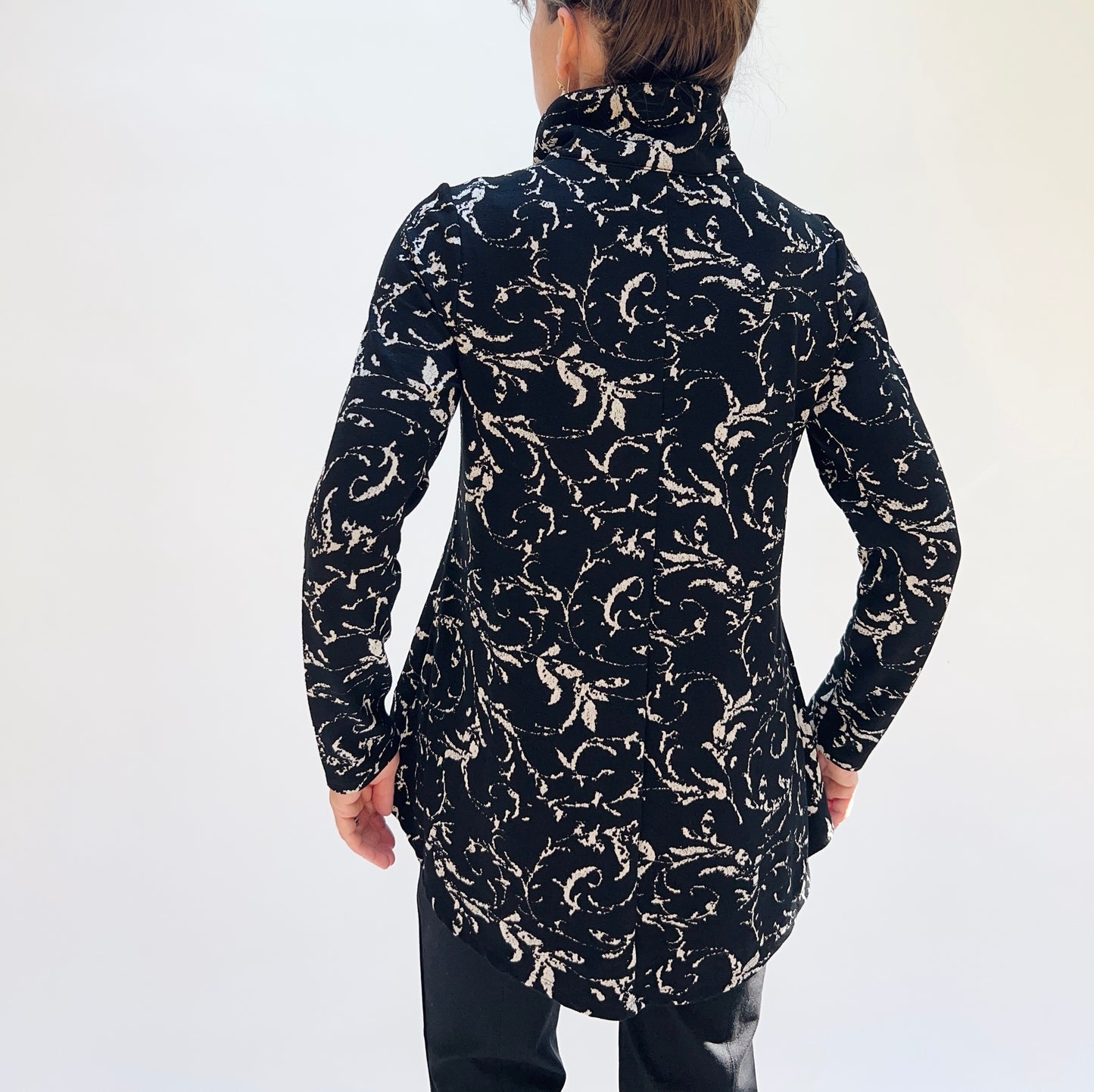 Jacquard Scroll Swing Jacket in Dove