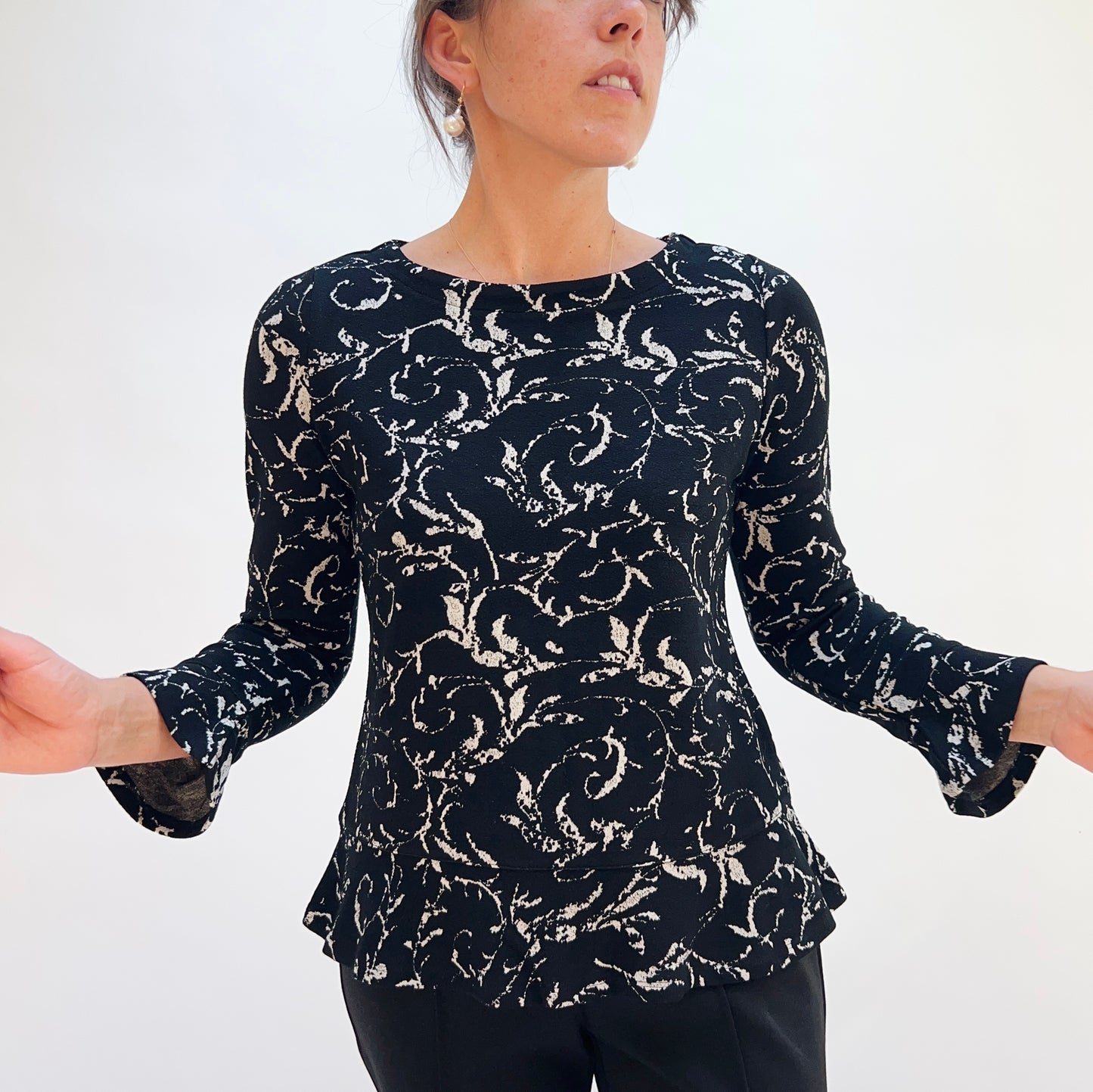 Jacquard Scroll Peplum Top in Dove