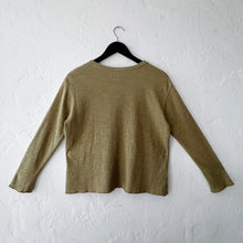 Load image into Gallery viewer, North Star Base | Crop Double Cotton Tee in Fern
