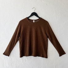 Load image into Gallery viewer, North Star Base | Crop Double Cotton Tee in Olive
