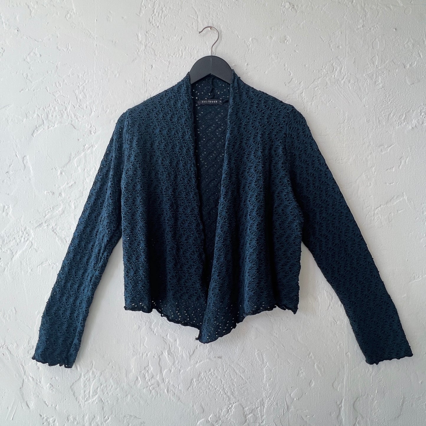 Cut Loose | Wavy Crochet Knit Cropped Cardigan in Etan