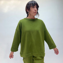 Load image into Gallery viewer, Bryn Walker | Alden Fleece Sweatshirt in Gremolata
