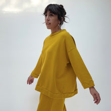 Load image into Gallery viewer, Bryn Walker | Alden Fleece Sweatshirt in Dandelion
