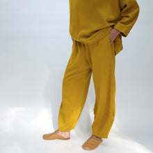 Load image into Gallery viewer, Bryn Walker | Oliver Fleece Pant in Dandelion
