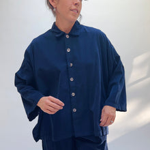 Load image into Gallery viewer, Eleven Stitch | Corduroy Big Shirt in Indigo
