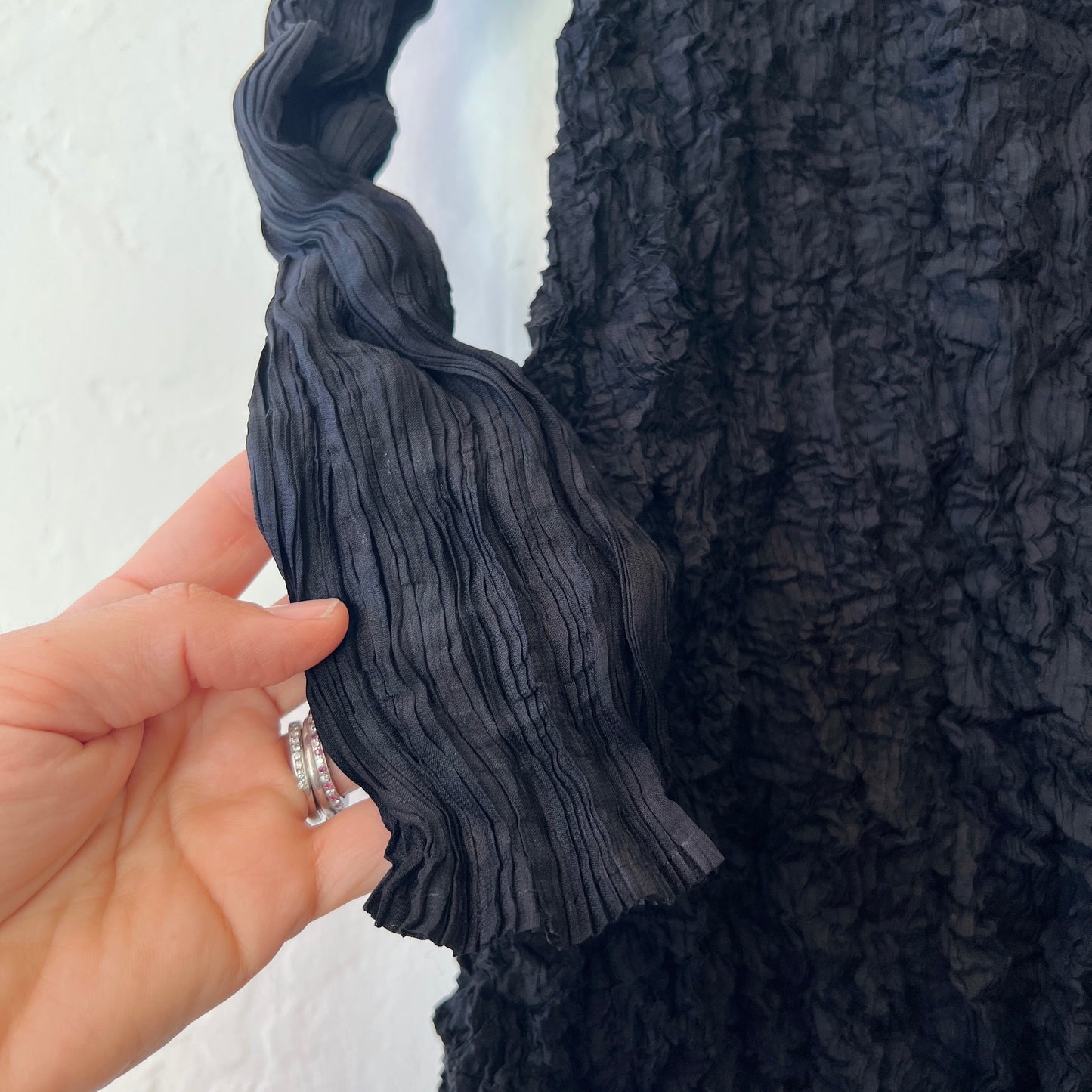 Vanite Couture | Crinkle One Button Cardigan in Black