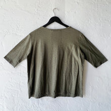 Load image into Gallery viewer, Cut Loose | Elbow Sleeve Top in Kelp
