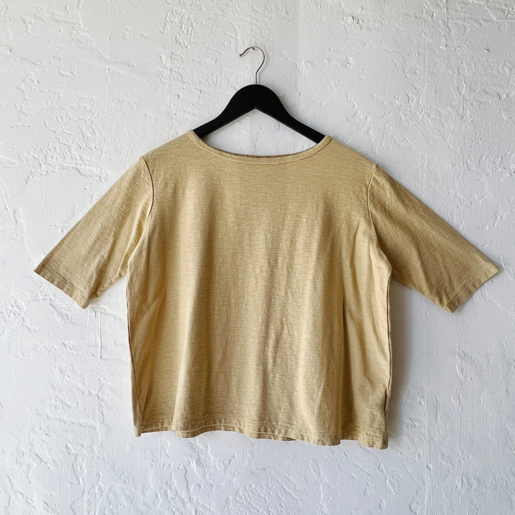 Cut Loose | Elbow Sleeve Top in Mustard Seed
