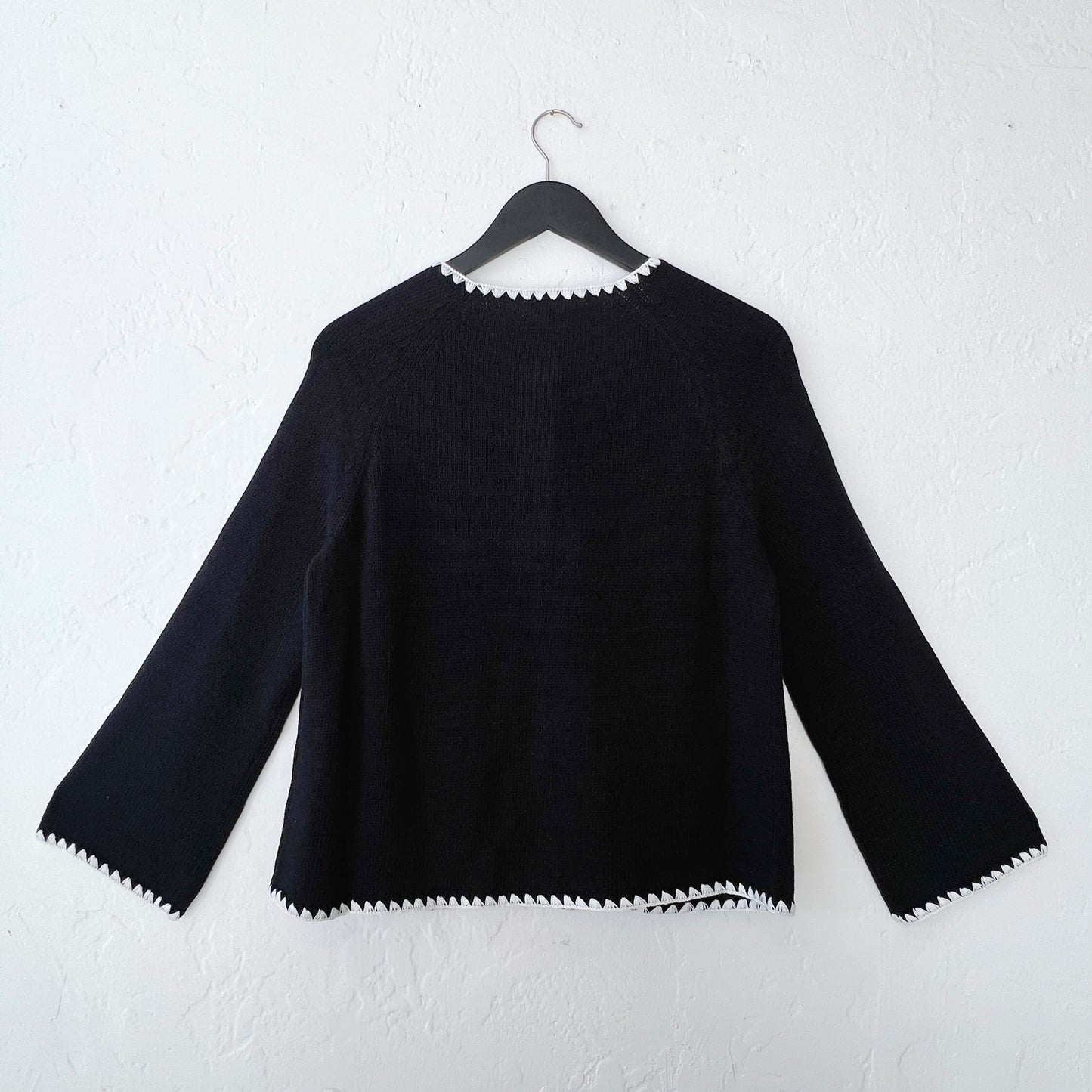 Contrast Stitch Cardigan in Black