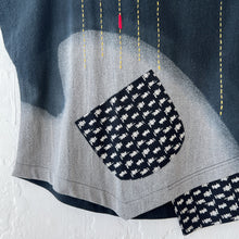 Load image into Gallery viewer, Yaza | Dip Dye Mockneck Top in Black
