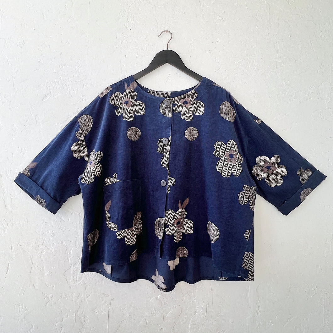 Mona Lisa | Corduroy Tuck Crop Jacket in Dark Blue Blossom Print