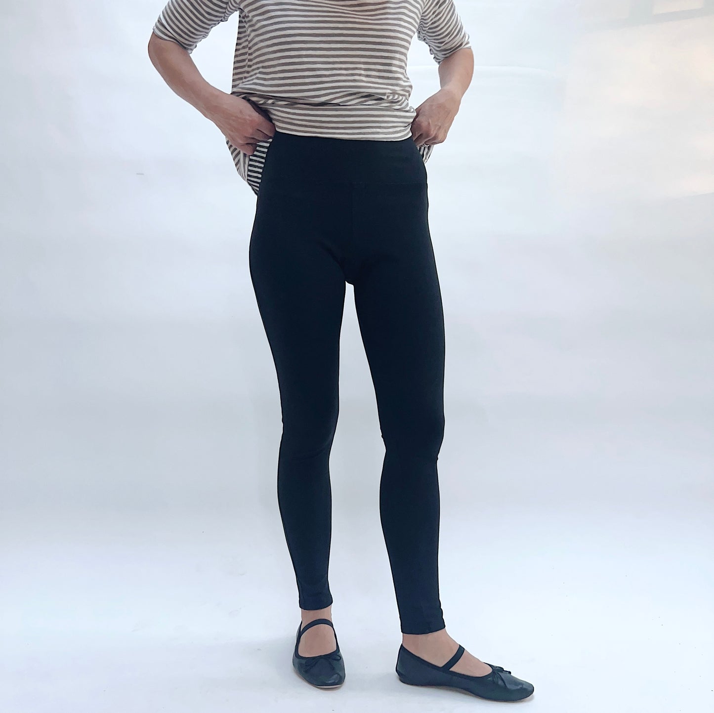 Back Pocket Legging in Black