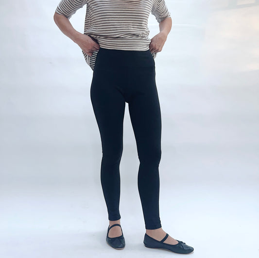 Back Pocket Legging in Black