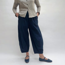 Load image into Gallery viewer, Eleven Stitch | Snap Doreen Pant in Indigo
