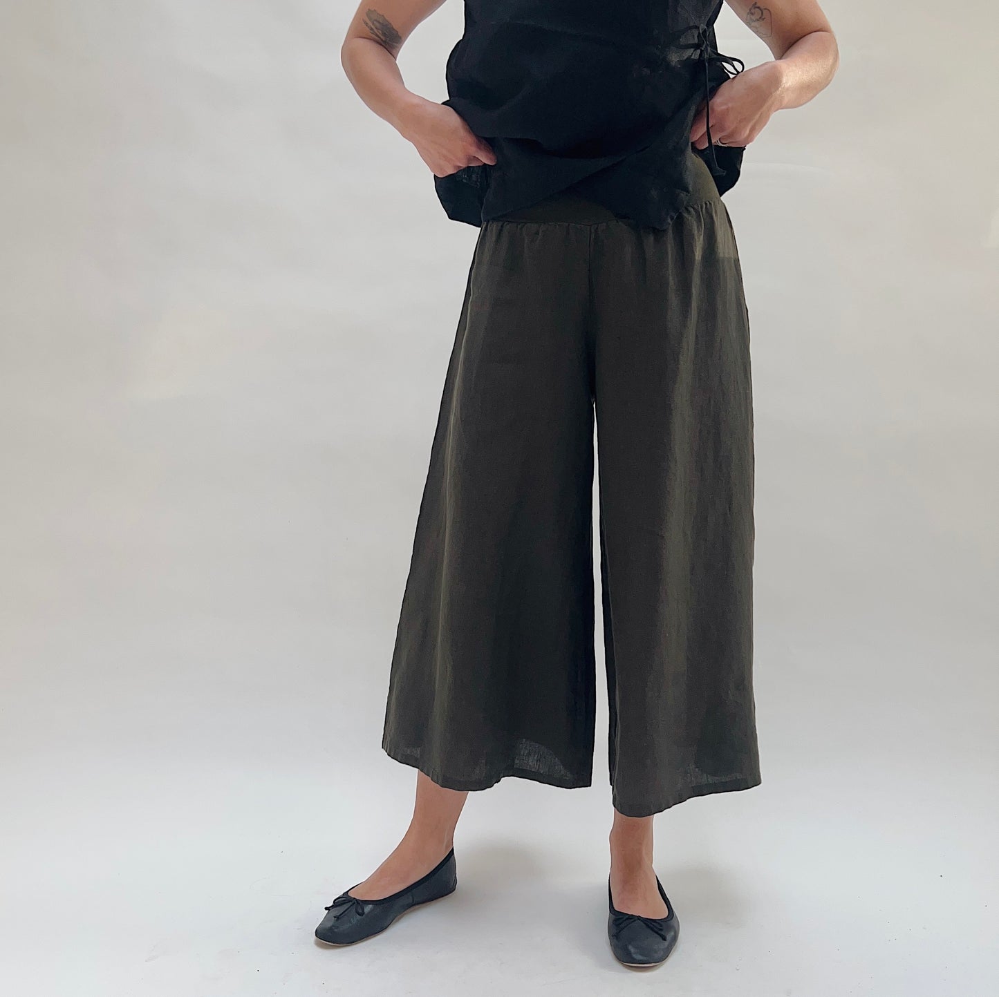 Linen Ella Pant in Peppercorn