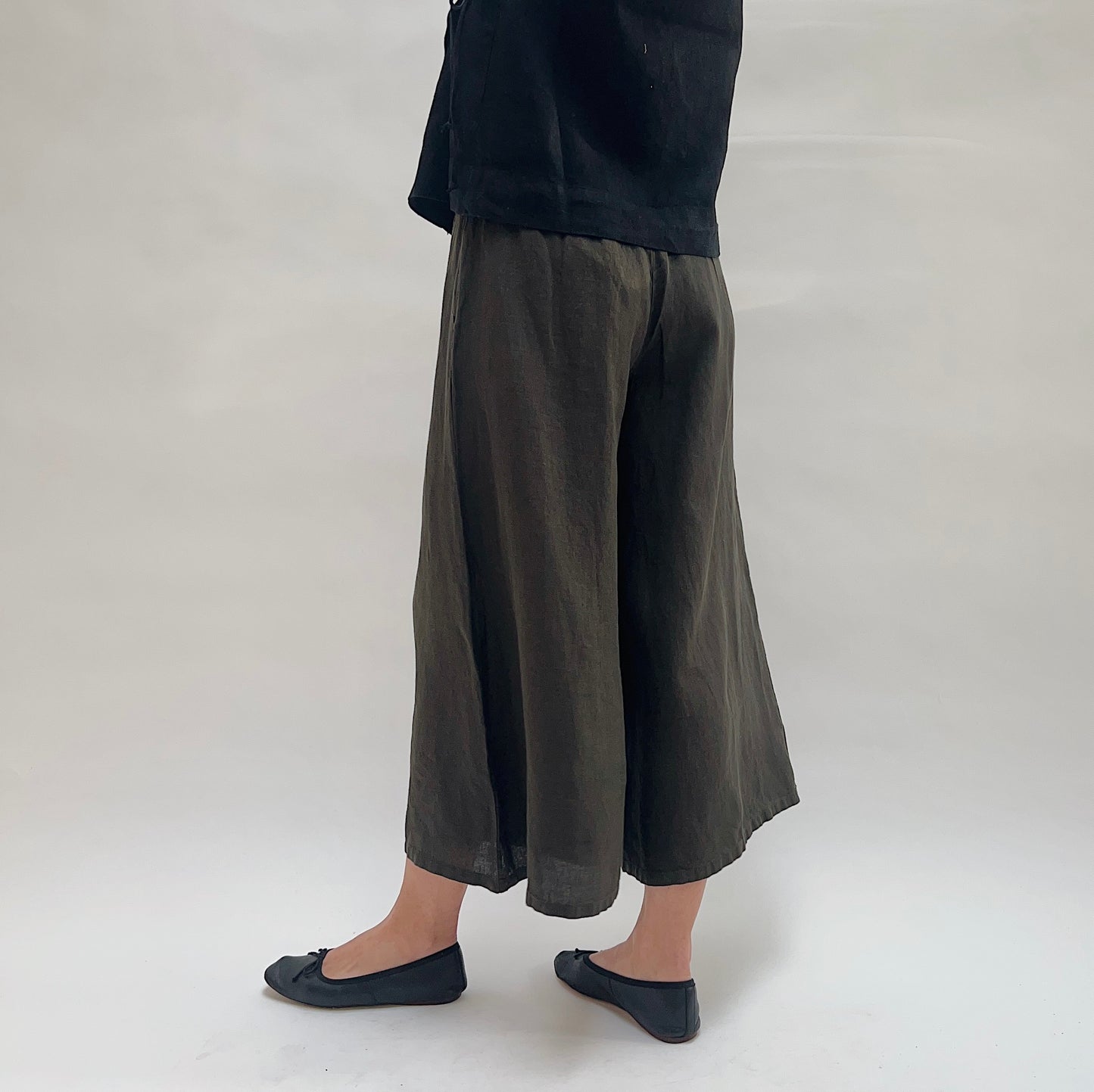Linen Ella Pant in Peppercorn