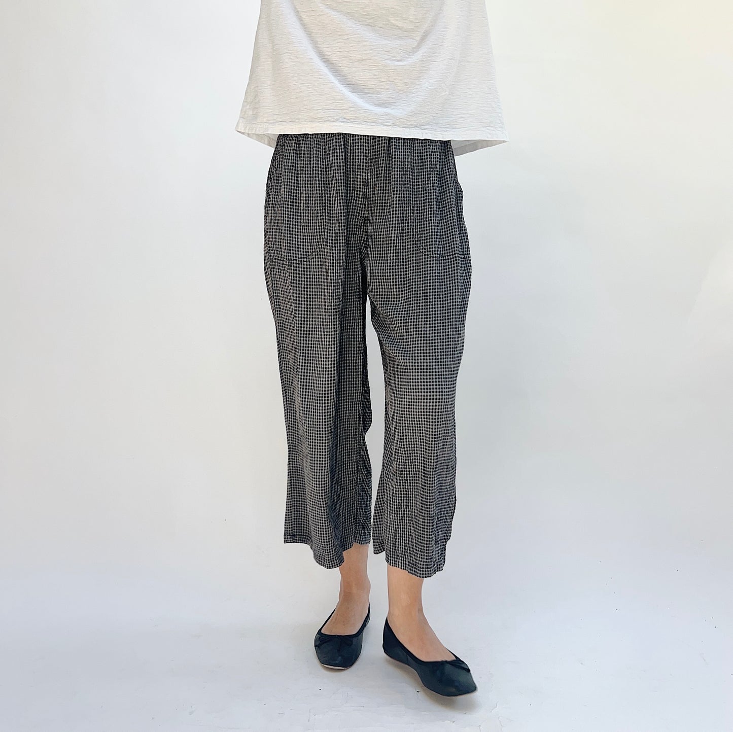 Crinkle Check Easy Crop Pant in Black