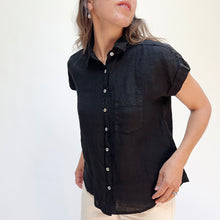 Load image into Gallery viewer, Cut Loose | Short Sleeve Hanky Linen Pocket Shirt in Black
