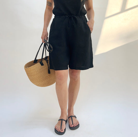 Linen Sasha Short in Black