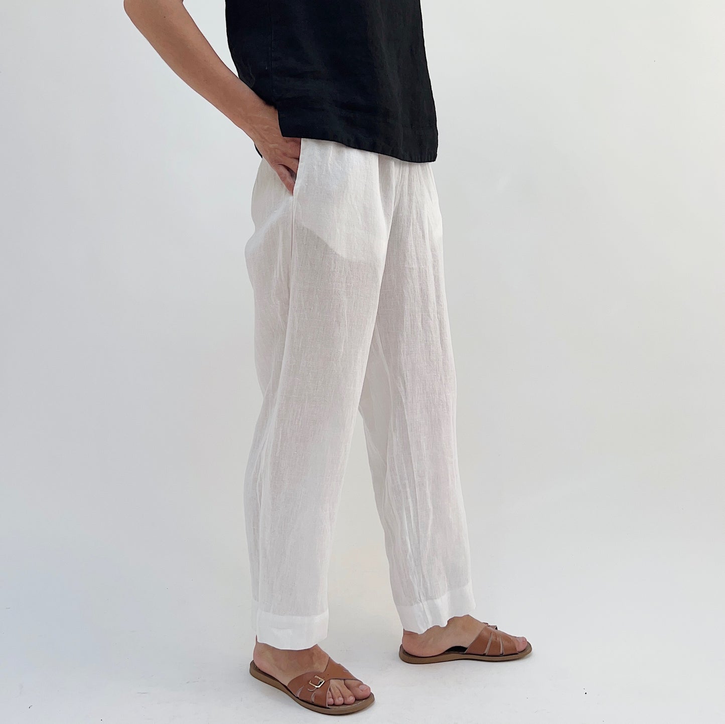 Linen Anka Pant in White