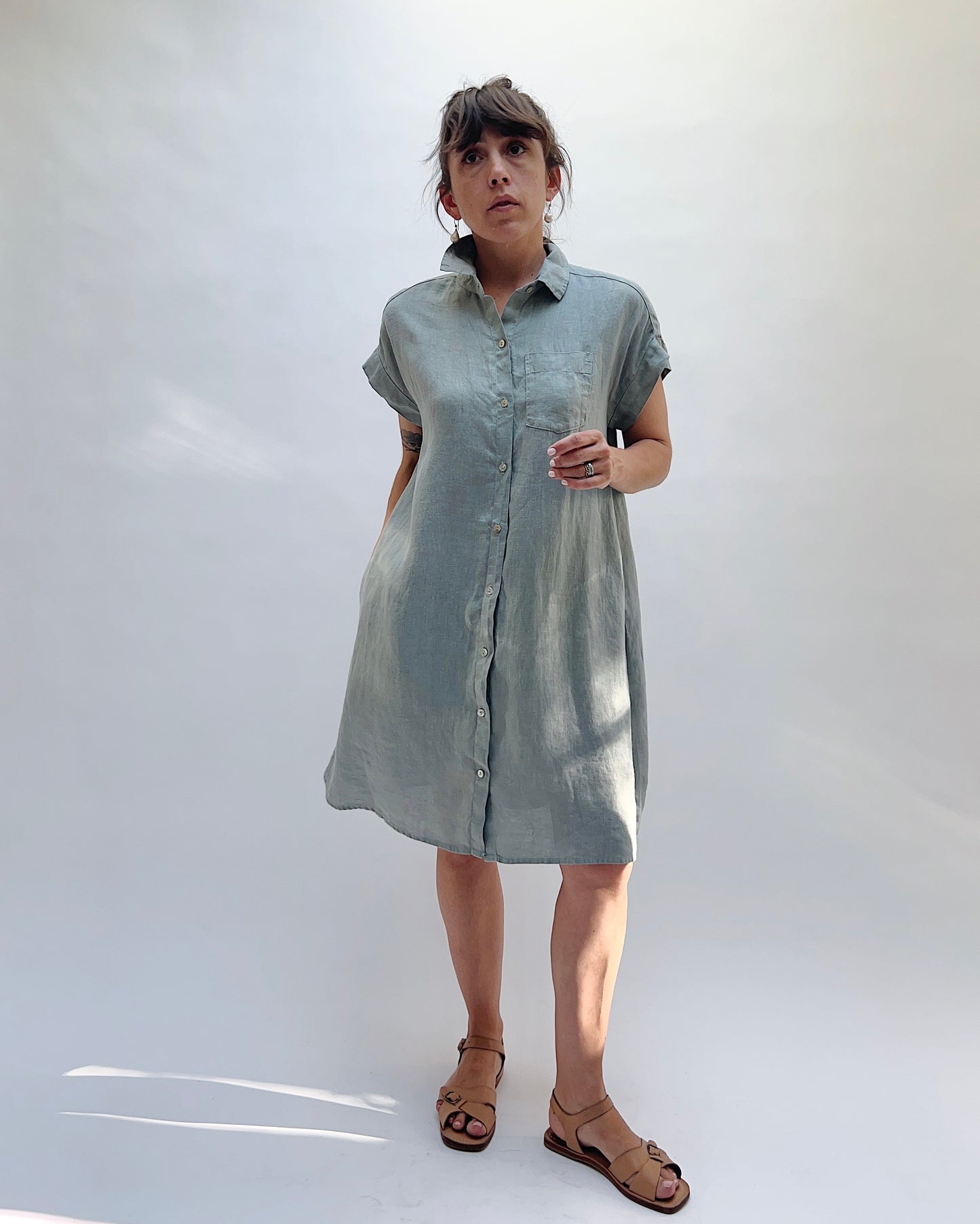 Hanky Linen Cap Sleeve Shirt Dress in Overcast