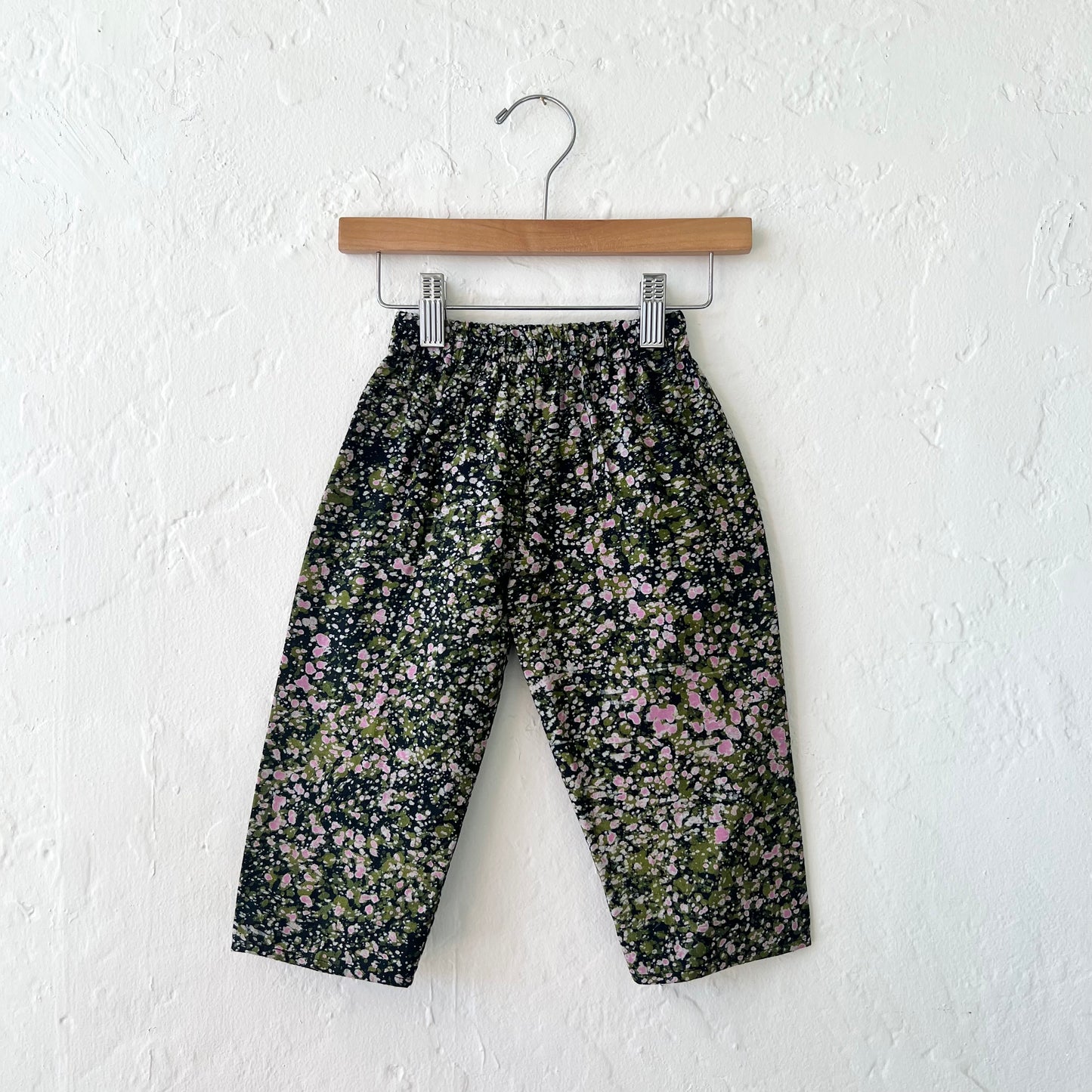 Kids Lazy Pants in Green and Pink Speckle