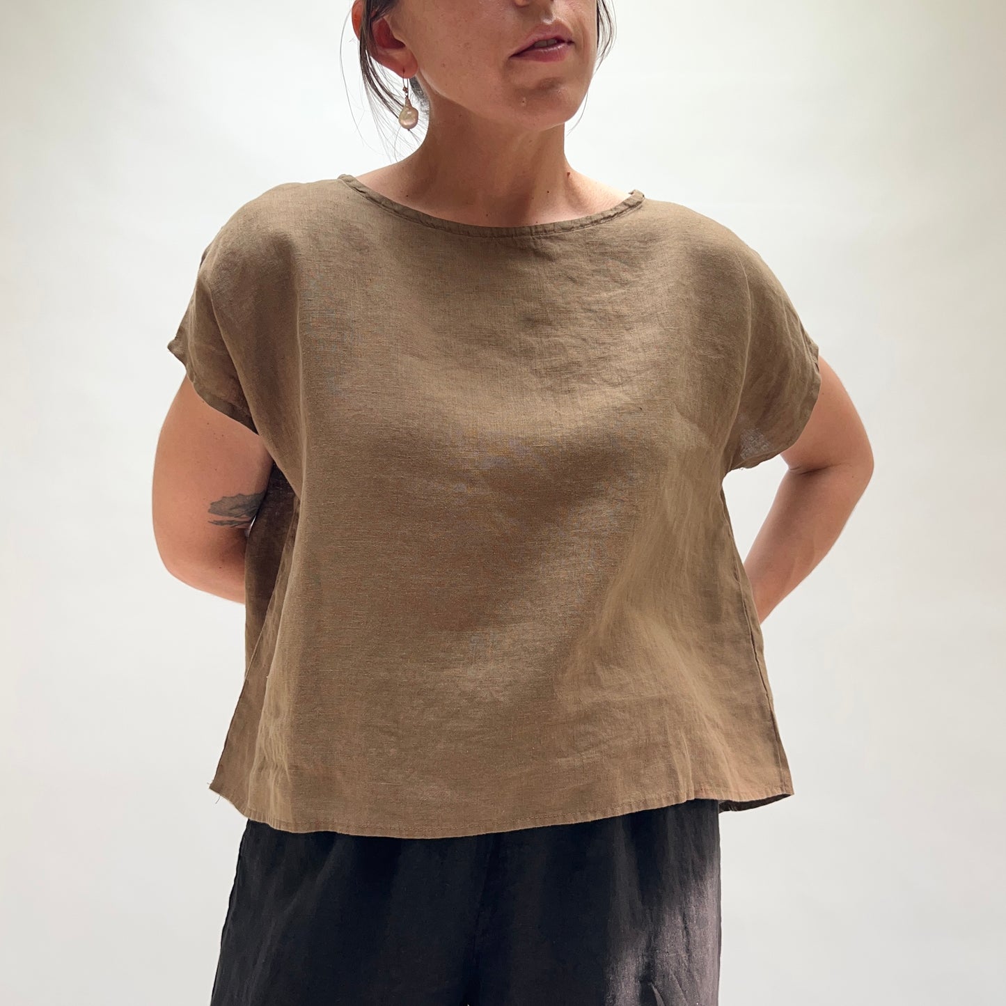 High Low Linen Tee in Coconut