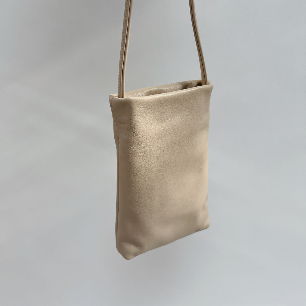 Sven | Small Leather Bag in Warm Sand