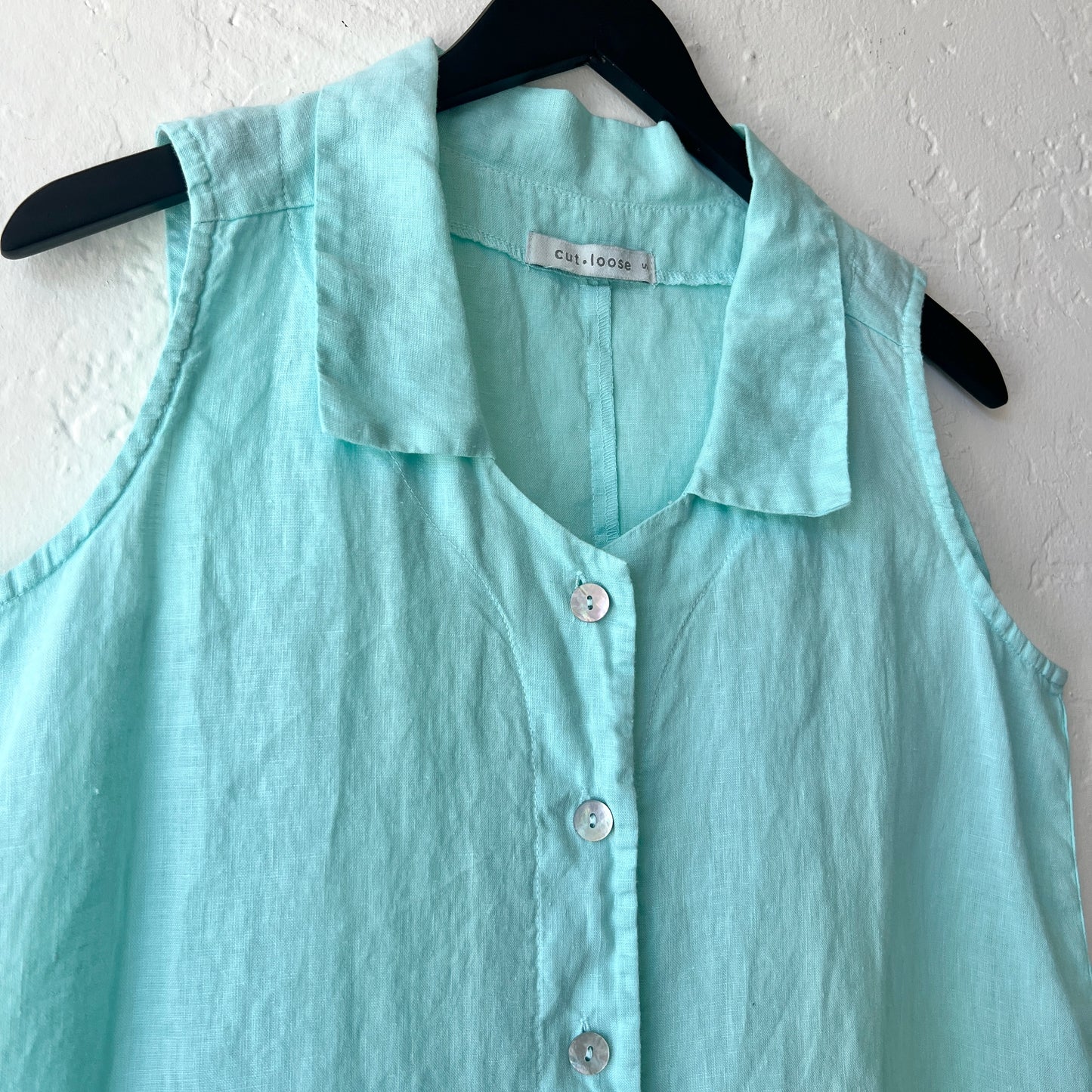 Sleeveless Linen Shirt with Collar in Fountain