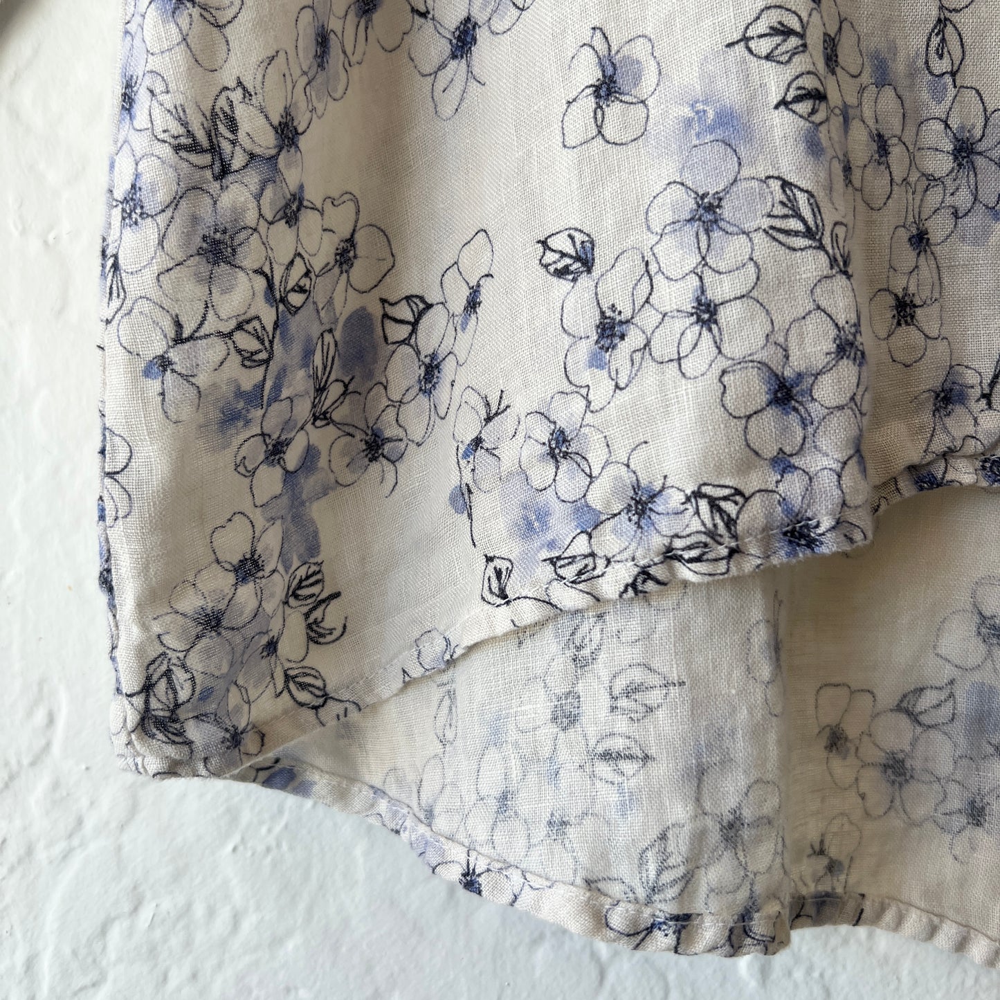 3/4 Sleeve Linen Split Back Morning Glory Top in Jicama