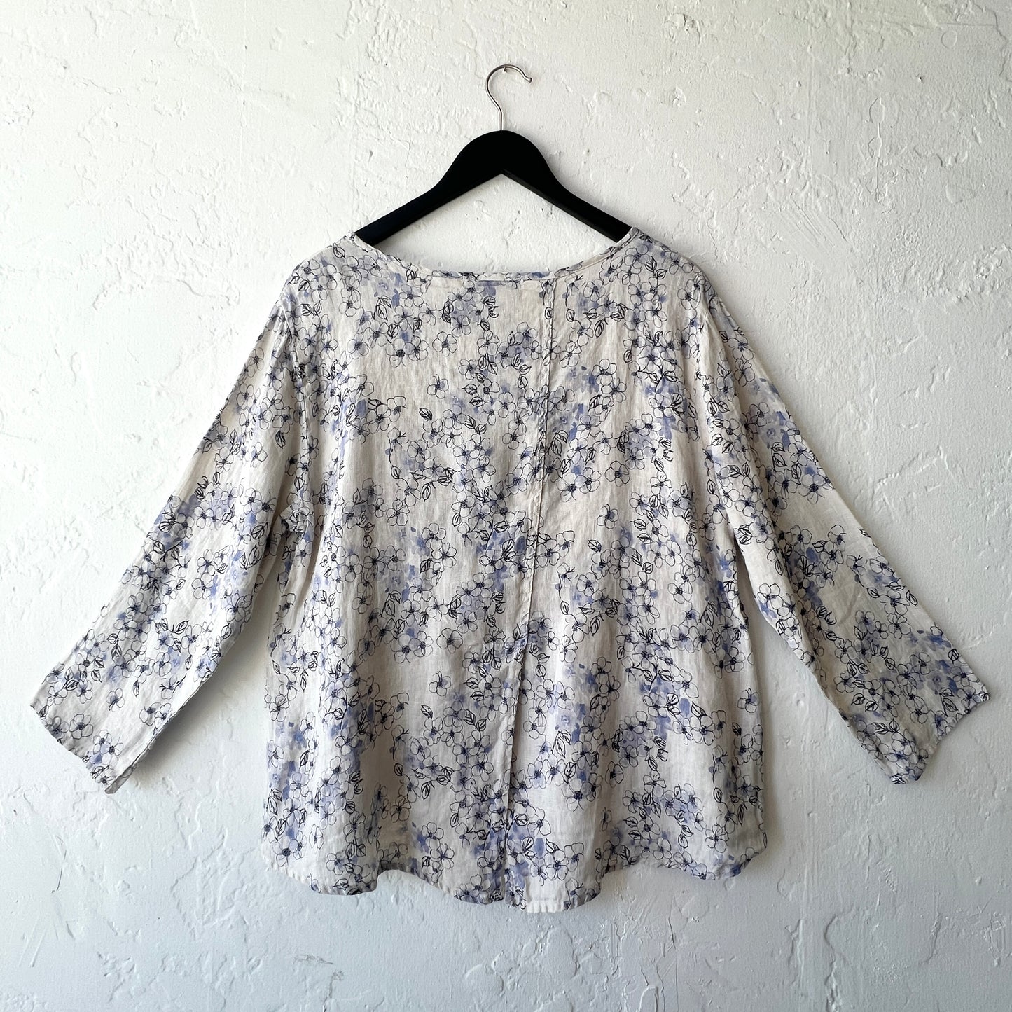 3/4 Sleeve Linen Split Back Morning Glory Top in Jicama