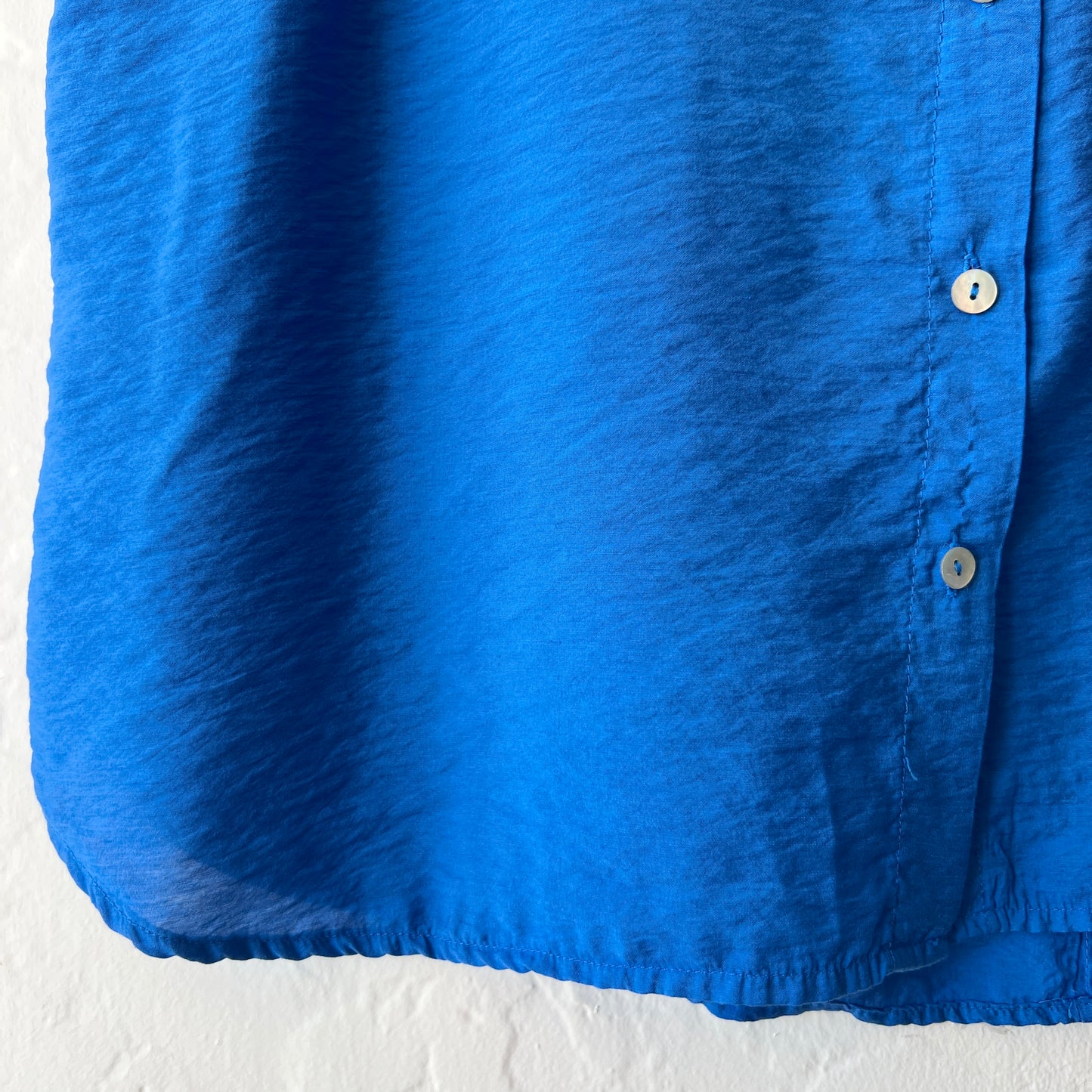 Parachute Sleeveless Shirt in Vivid Blue