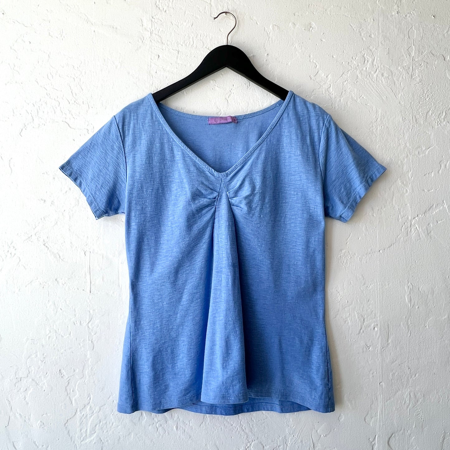 Short Sleeve Tuck Front Shirt in Forget Me Not