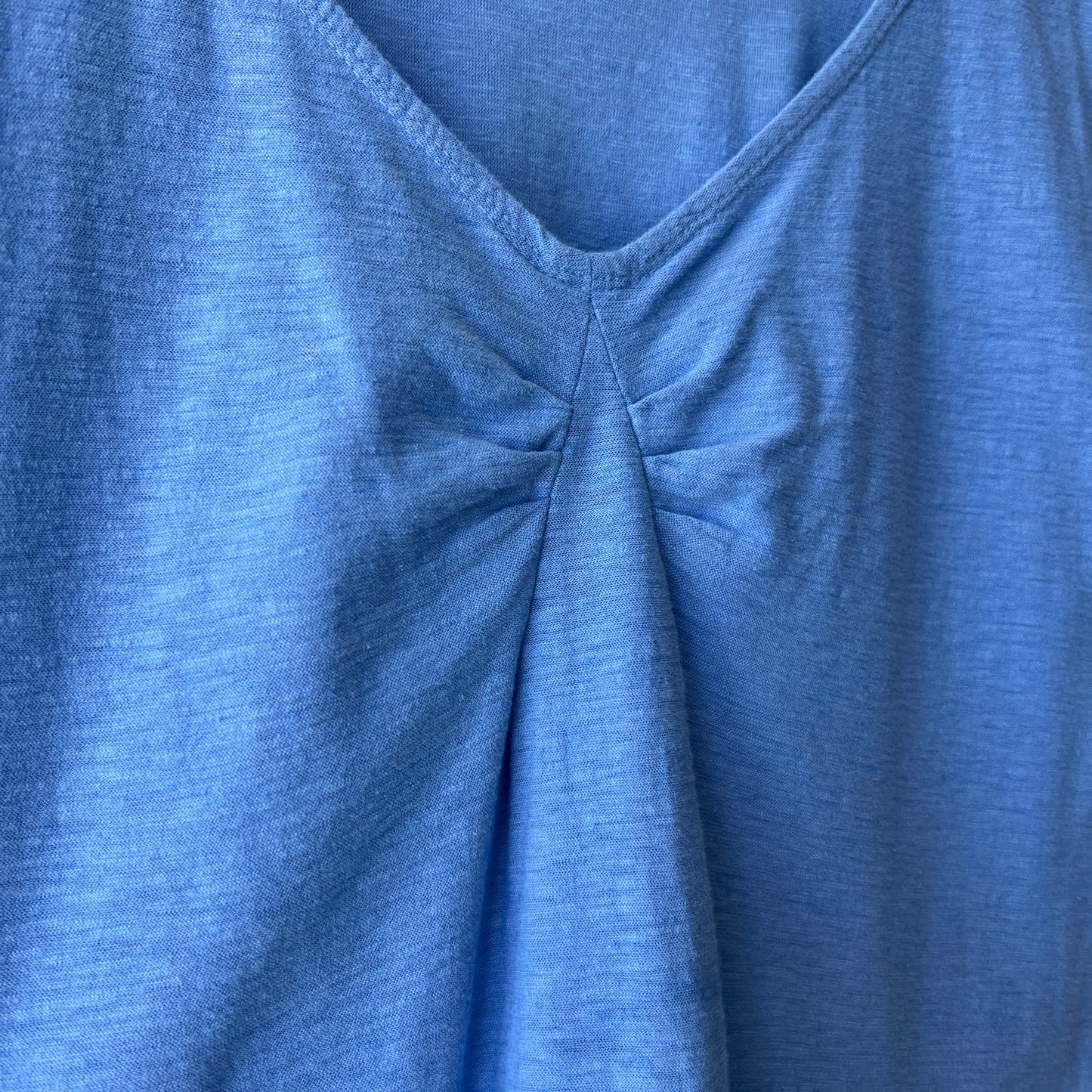 Short Sleeve Tuck Front Shirt in Forget Me Not