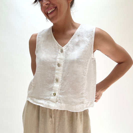 Hanky Linen Crop Vest in White