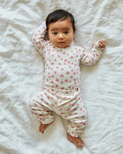 Load image into Gallery viewer, Lewis | Clover Onesie + Pant Set in Sweet Pea
