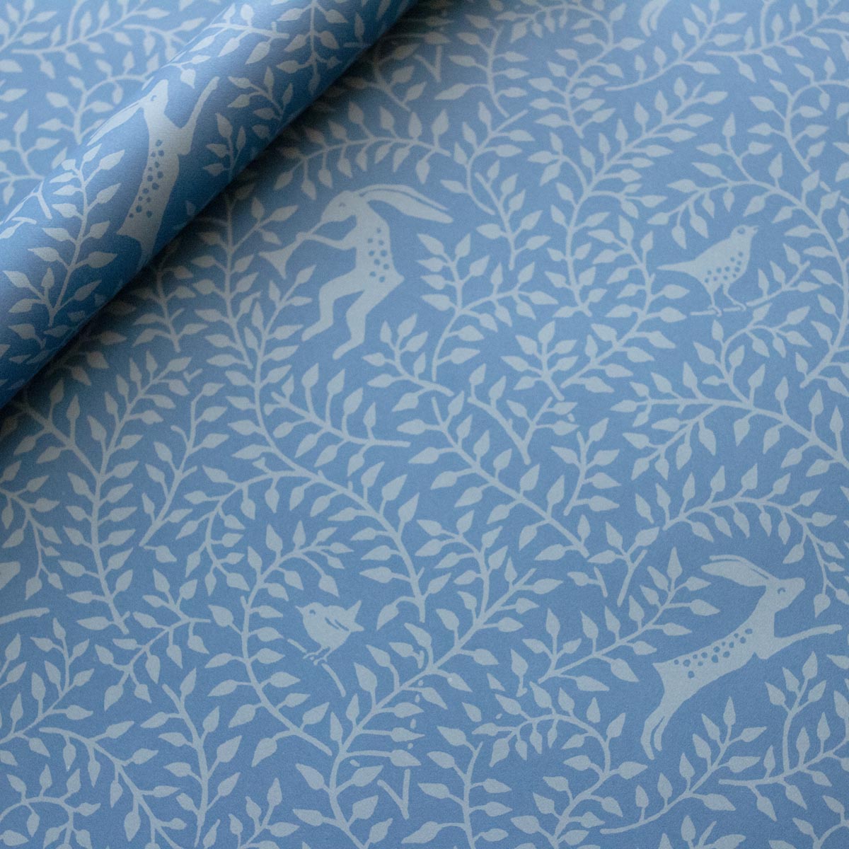 Cambridge Imprint | Dancing Hare Patterned Paper, Blue