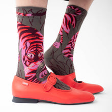 Load image into Gallery viewer, Bonne Maison | Tiger Socks in Khaki
