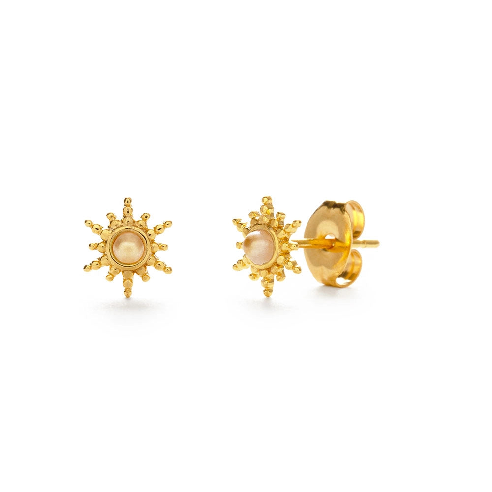 Starburst Stud Earrings in Pearl