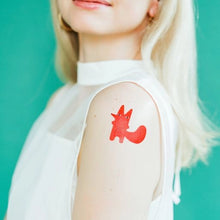 Load image into Gallery viewer, Tattly | Sisi Squirrel
