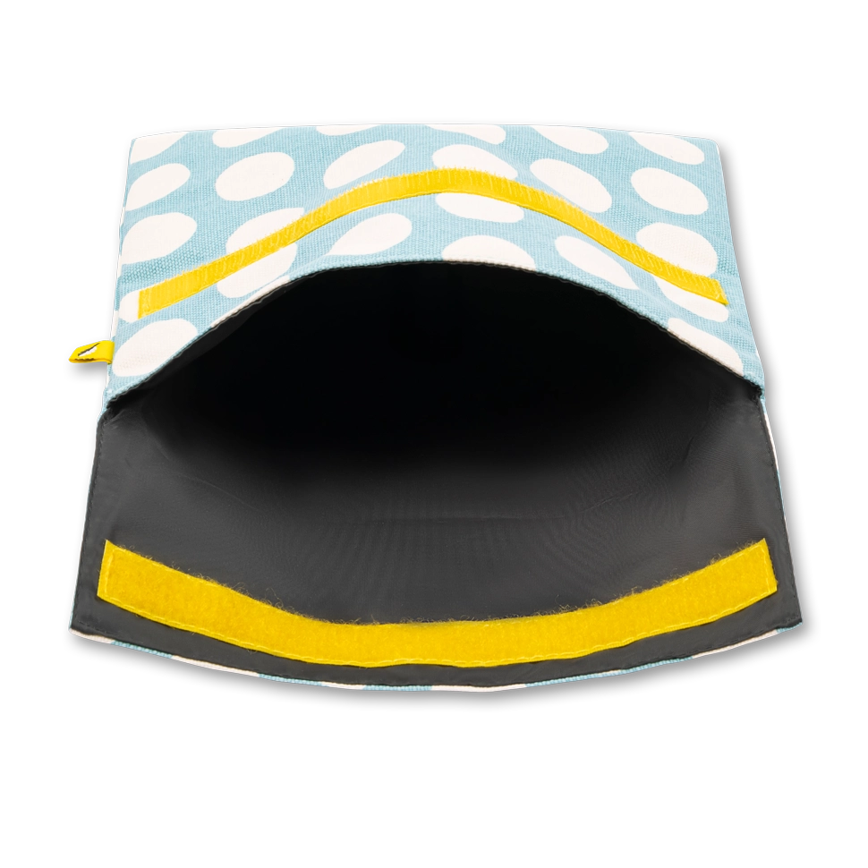 Fluf | Flip Snack Bag in Blue Dots