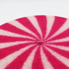 Load image into Gallery viewer, Child&#39;s Berlingot Beret in Pink
