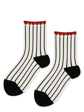 Load image into Gallery viewer, Hansel From Basel | Tulip Top Short Crew in Black
