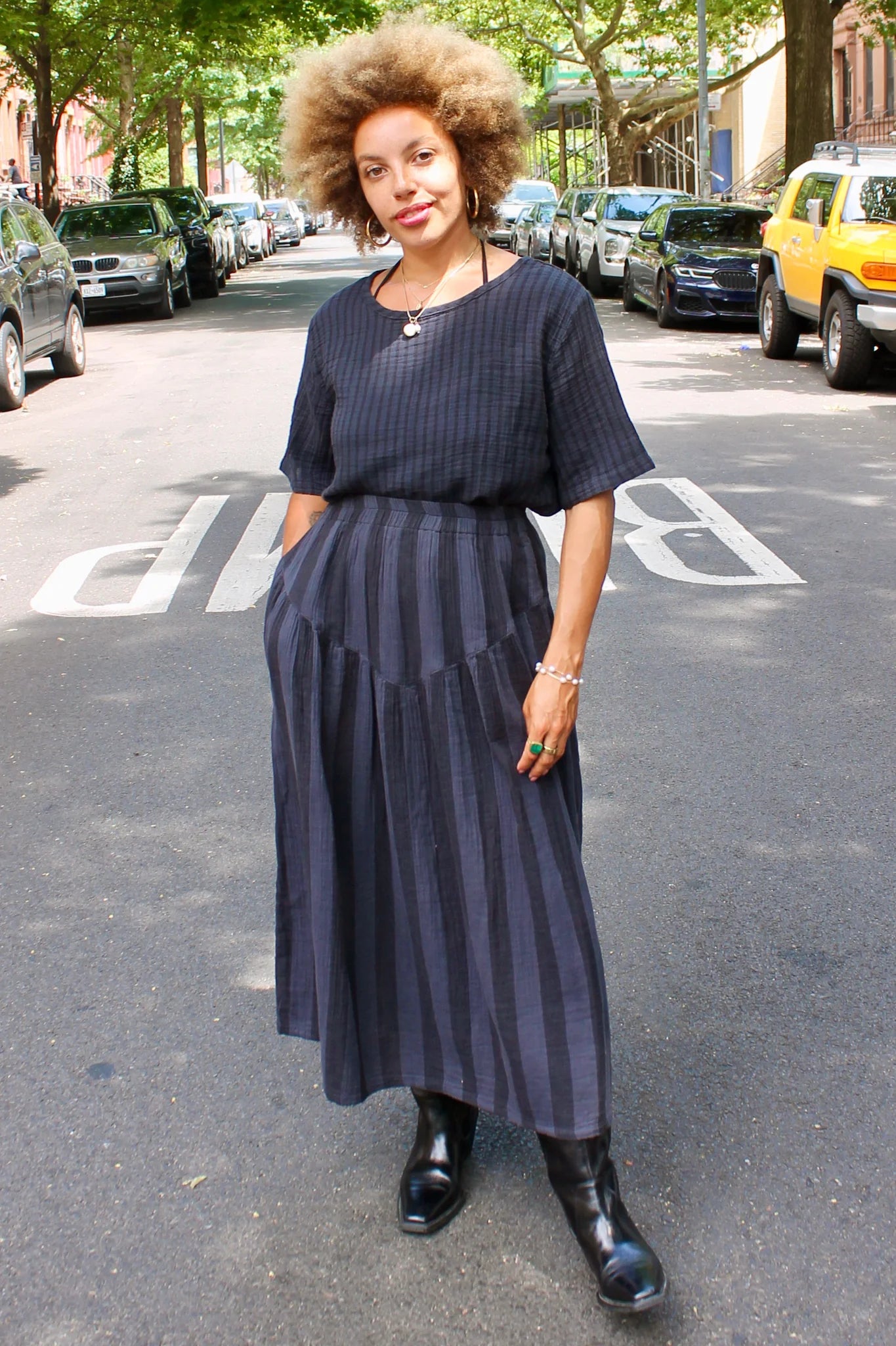 Hanna Tee in Faded Black Stripes