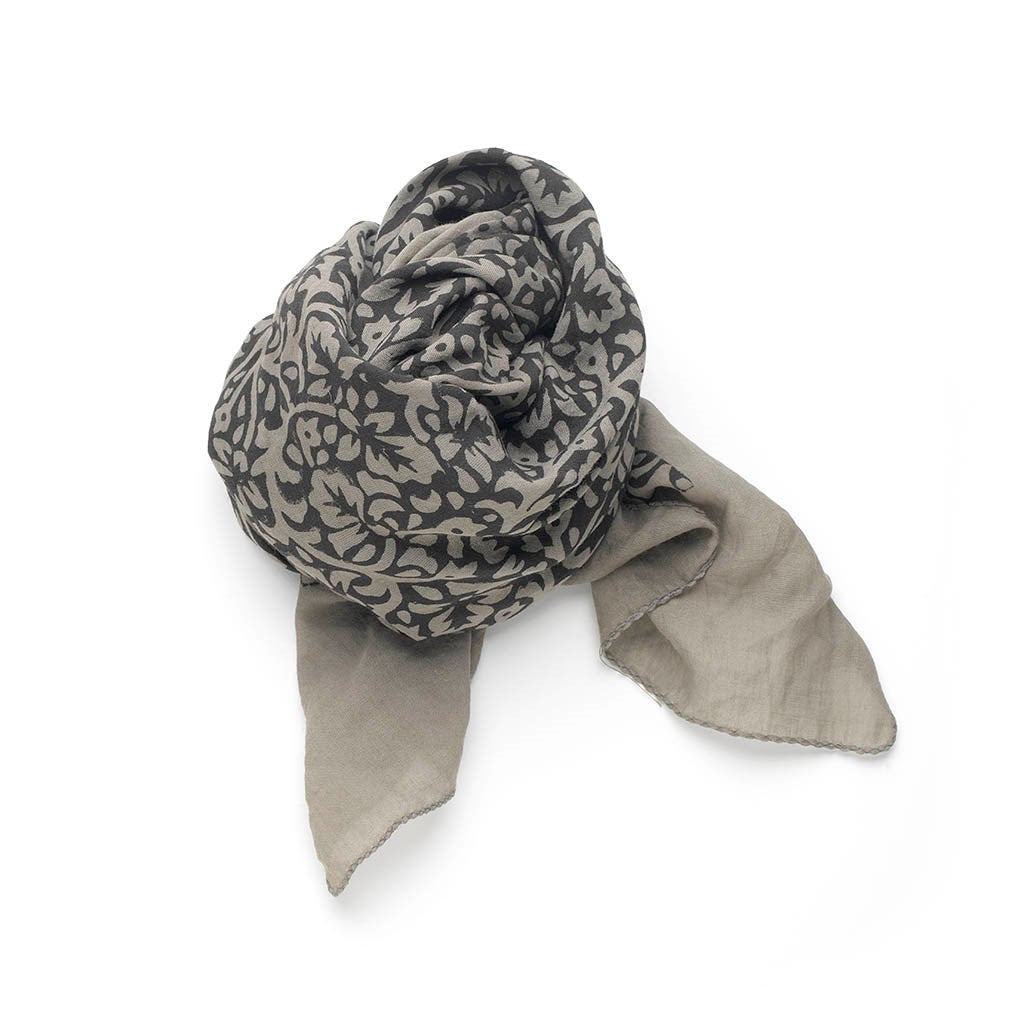 Bandana | Lace Flower in Black Grey Cassis